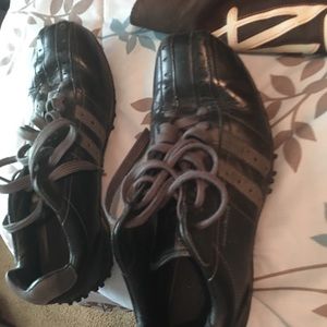 Men’s size 10.5 sketchers